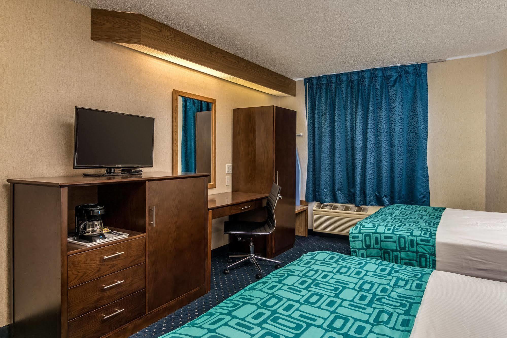 Howard Johnson By Wyndham Vancouver Hotel & Suites Εξωτερικό φωτογραφία